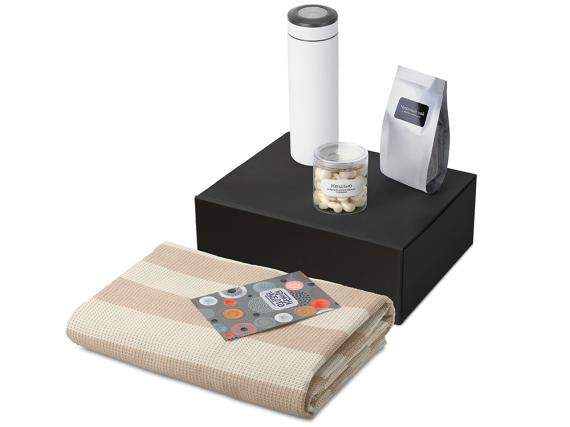 Подарочный набор «Re:y. Warm» с пледом, термосом и чаем